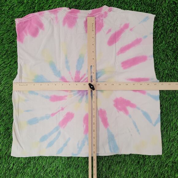 Looney-Tunes Cropped Tie-Dye Shirt Womens Medium 20x19 Baggy - Picture 3 of 13